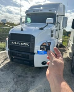 truck car locksmith services in Orlando florida