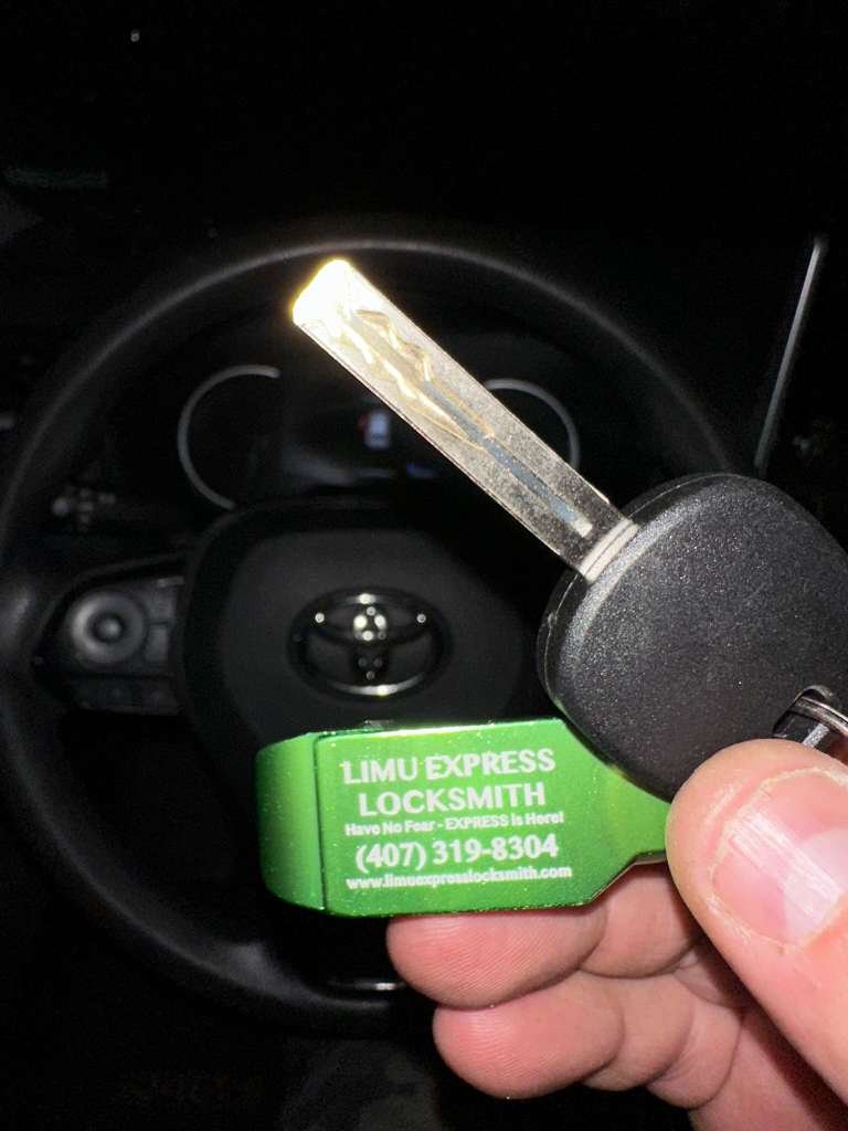 Ram Key Replacement 6 LIMU Express Locksmith limuexpresslocksmith-16